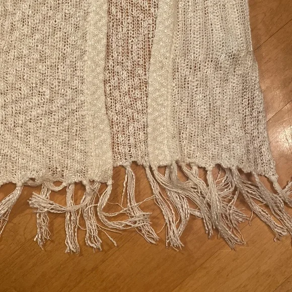 Girls white cardigan - Picture 3 of 4